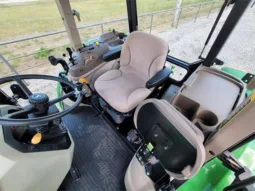 
										2015 John Deere 5085E Tractor full									