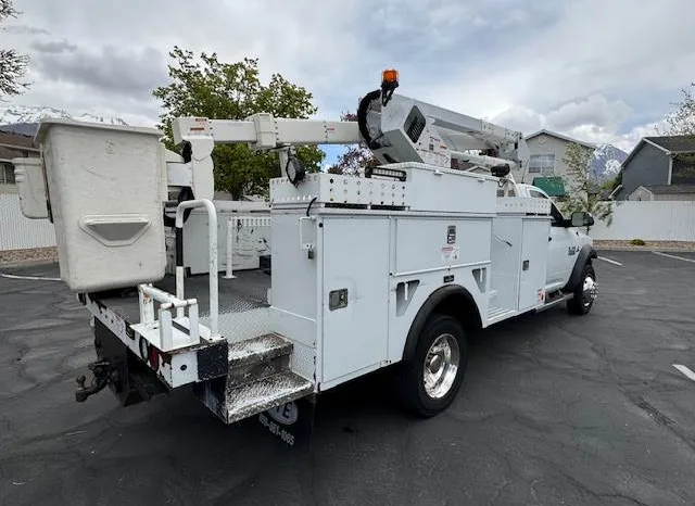 
								2016 Ram 5500 4×4 Boom Truck full									