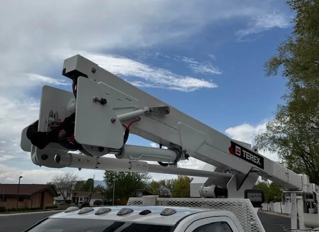 
								2016 Ram 5500 4×4 Boom Truck full									