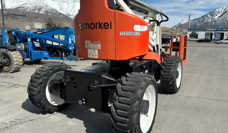 
								2015 Snorkel 4×4 46′ Boom Lift full									