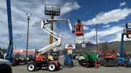 
										2015 Snorkel 4×4 46′ Boom Lift full									