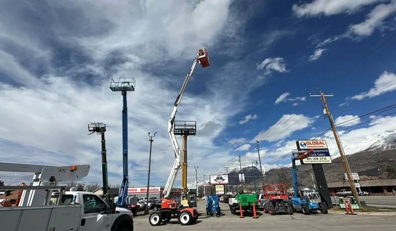 
								2015 Snorkel 4×4 46′ Boom Lift full									