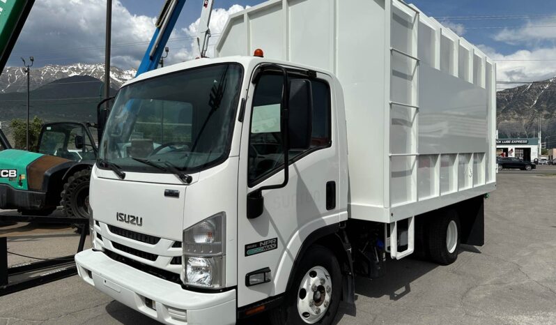 
								2015 Isuzu Chipper Dump Truck full									