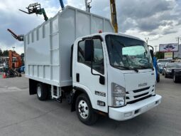 
										2015 Isuzu Chipper Dump Truck full									