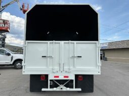 
										2015 Isuzu Chipper Dump Truck full									