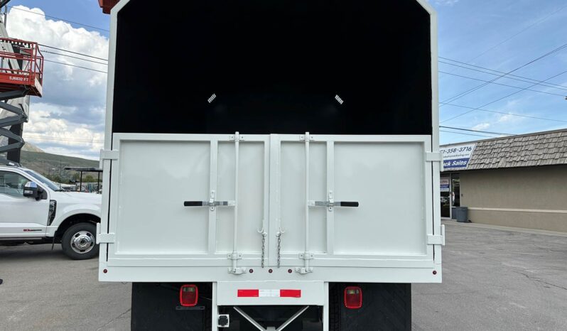 
								2015 Isuzu Chipper Dump Truck full									