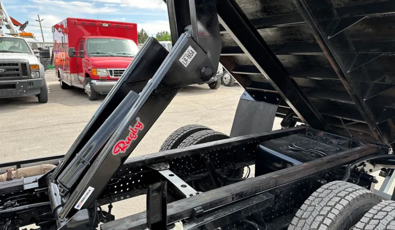 
								2015 Isuzu Chipper Dump Truck full									