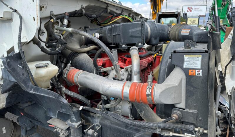 
								2013 Ford F-750 Dump Truck full									