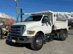 
										2013 Ford F-750 Dump Truck full									