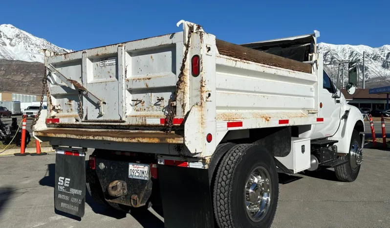 
								2013 Ford F-750 Dump Truck full									