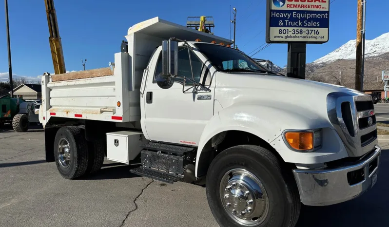 
								2013 Ford F-750 Dump Truck full									