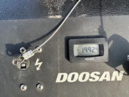 
										2019 Doosan LCV Light Tower full									