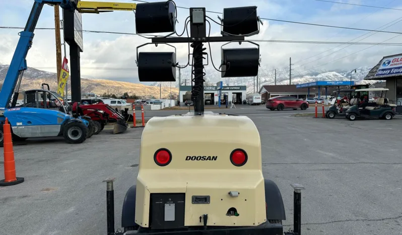 
								2018 Doosan LCV Light Tower full									