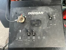
										2018 Doosan LCV Light Tower full									