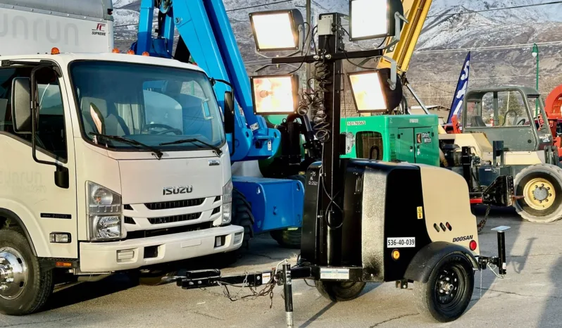 
								2019 Doosan LCV Light Tower full									