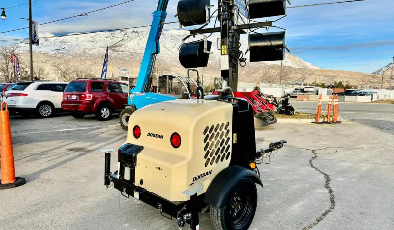 
								2019 Doosan LCV Light Tower full									