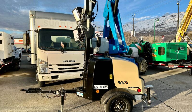 
								2019 Doosan LCV Light Tower full									