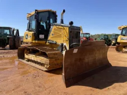 
										2022 Deere 700L Dozer full									