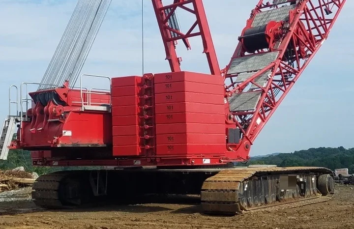 
								2015 Manitowoc MLC300 Crawler Crane full									