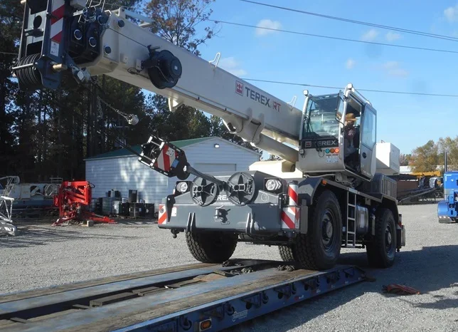 
								New 2024 Terex TRT40 Rough Terrain Crane full									