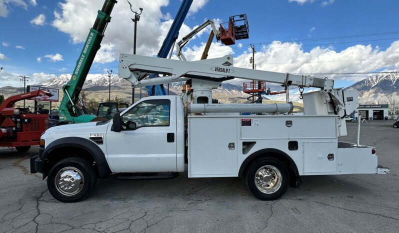 
								2010 Ford F-550 XL Bucket Truck full									