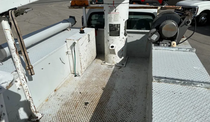 
								2010 Ford F-550 XL Bucket Truck full									