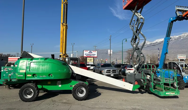
								2015 JLG 400S 40′ Telescopic Boom Lift full									