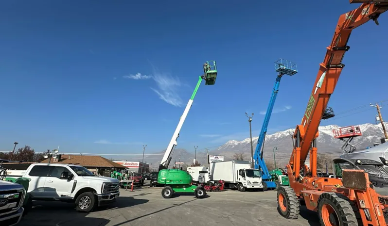 
								2015 JLG 400S 40′ Telescopic Boom Lift full									