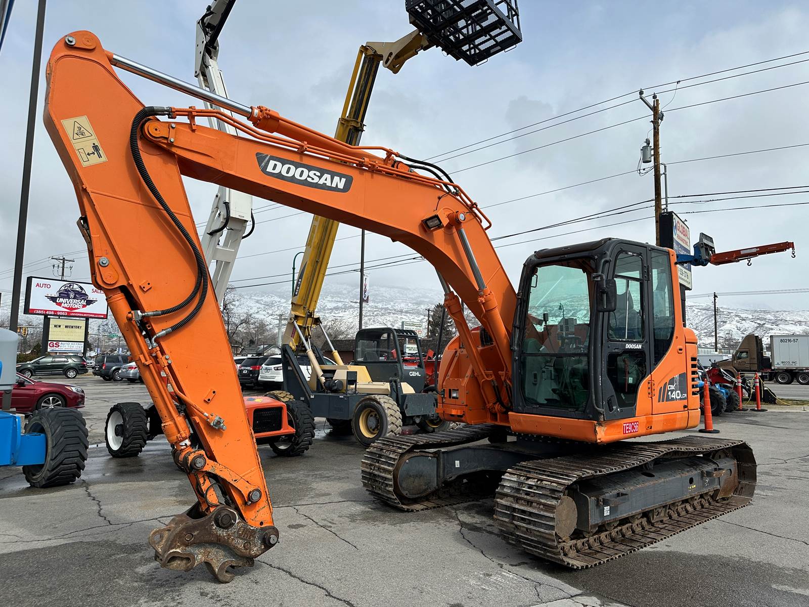 2014 Doosan DX140LCR-3 Excavator