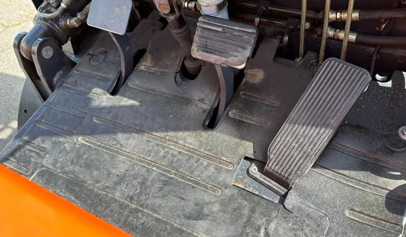 
								2015 Doosan 15′ Forklift full									