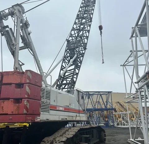 
								2002 Link Belt LS308HII Crawler Crane full									