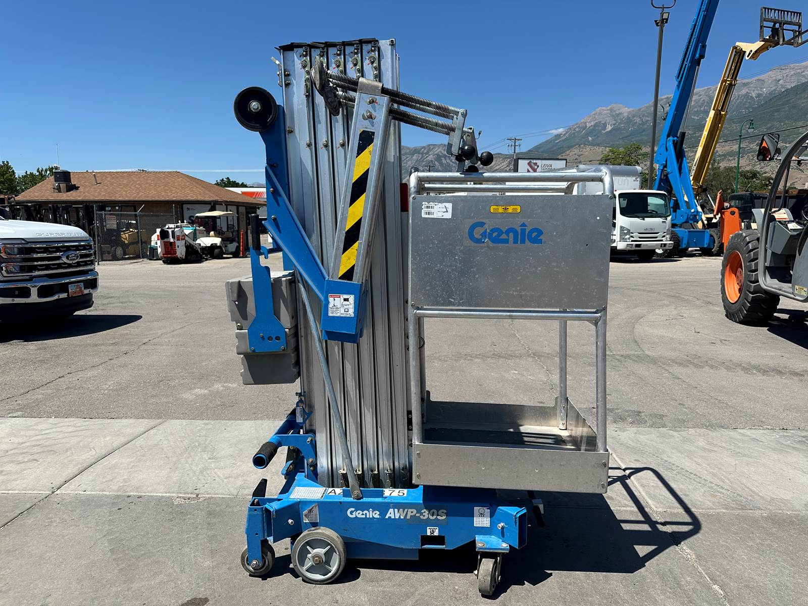 2015 Genie AWP-30S Aerial Manlift