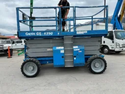 
										2007 Genie GS-4390RT Rough Terrain Scissor Lift full									