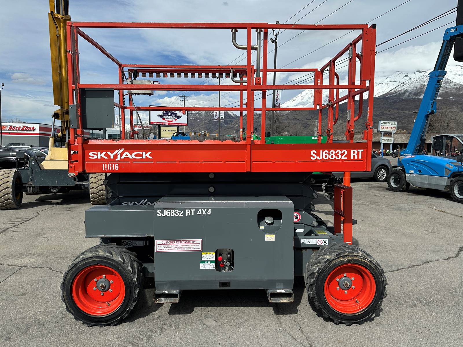 2018 SkyJack SJ6832RT Scissor Lift