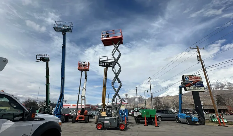 
								2018 SkyJack SJ6832RT Scissor Lift full									