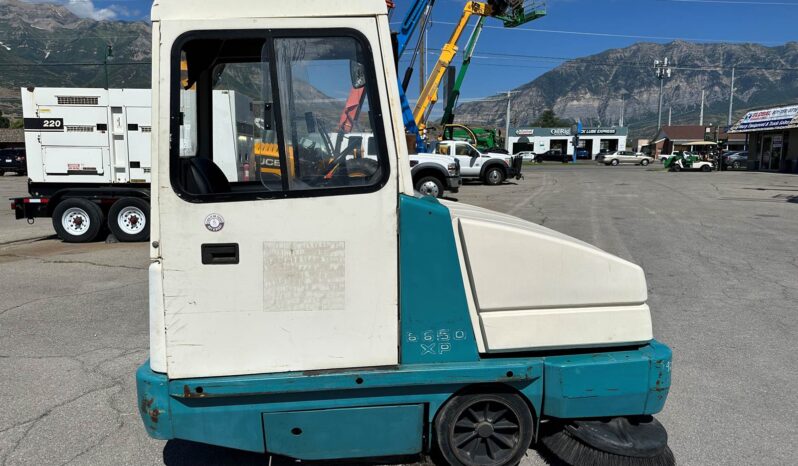 
								2001 Tennant 6650XP Lot Sweeper full									