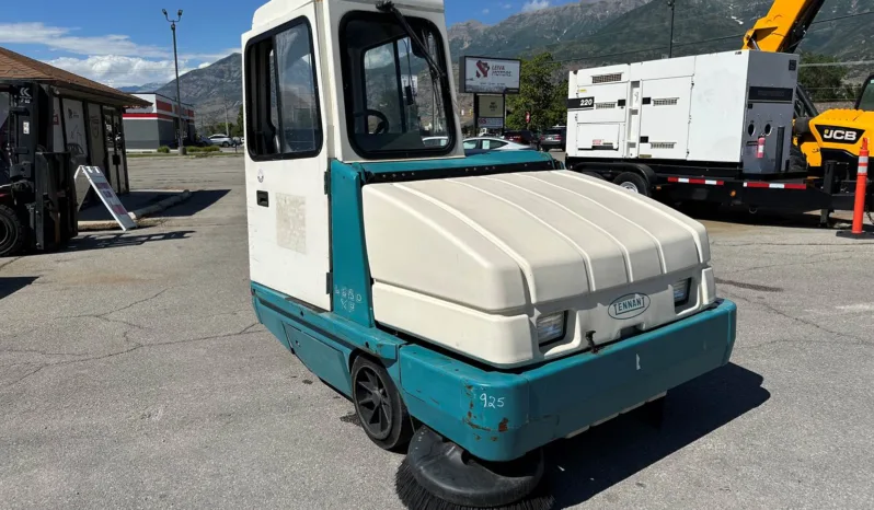 
								2001 Tennant 6650XP Lot Sweeper full									