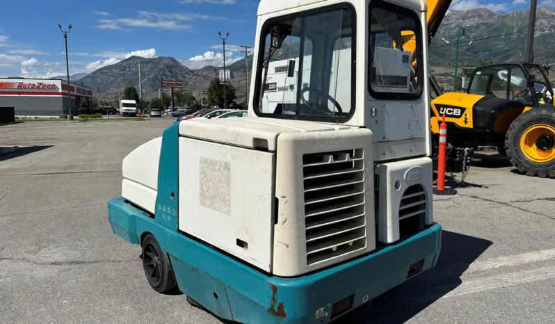 
								2001 Tennant 6650XP Lot Sweeper full									
