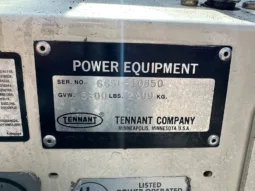 
										2001 Tennant 6650XP Lot Sweeper full									