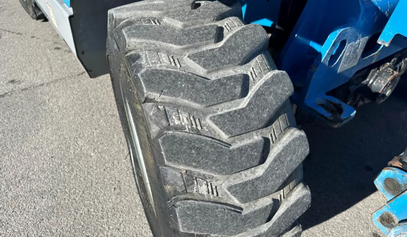 
								2014 Genie GTH-5519 5500 lb. 19′ Telehandler Forklift full									