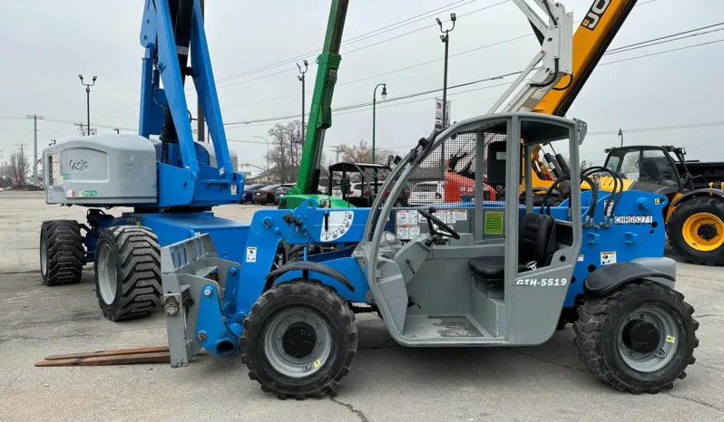 
								2012 Genie GTH-5519 5500 lb. 19′ Telehandler Forklift full									