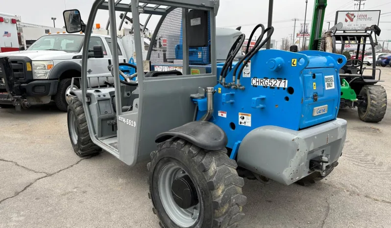 
								2012 Genie GTH-5519 5500 lb. 19′ Telehandler Forklift full									