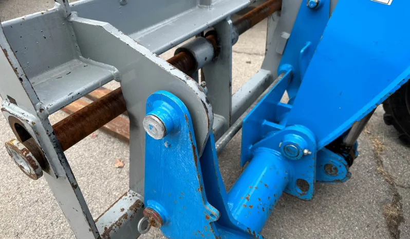 
								2012 Genie GTH-5519 5500 lb. 19′ Telehandler Forklift full									