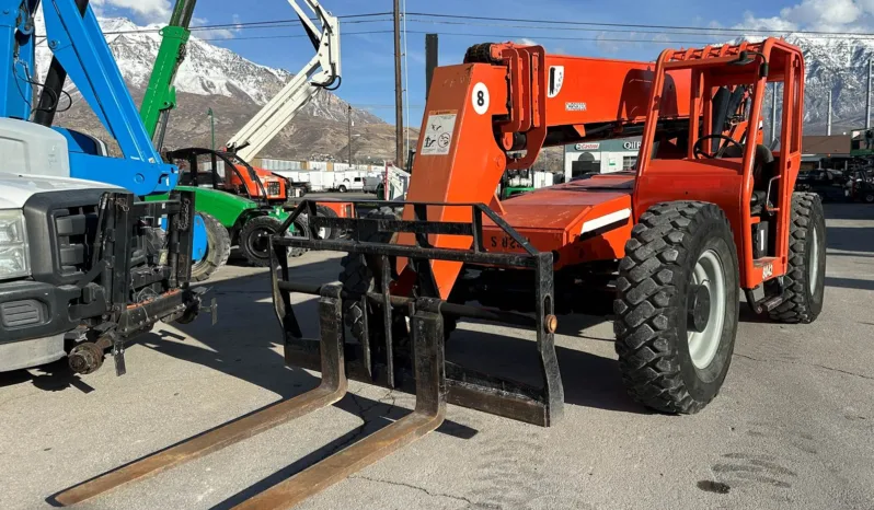 
								2001 Skytrak 8042 8000 lb. 42′ Telehandler Forklift full									