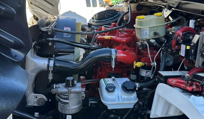 
								2019 Freightliner M2 Cummins Water Truck full									