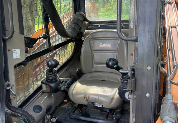 
								2011 CASE SR 220 Skidsteer full									