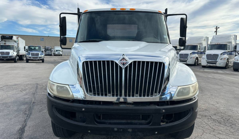 
								2010 International 4300 Flatbed Truck full									