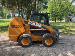 
										2011 CASE SR 220 Skidsteer full									