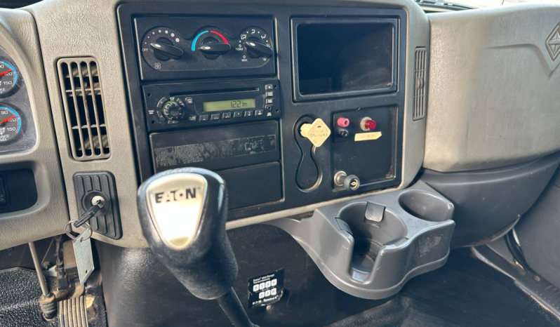 
								2010 International 4300 Flatbed Truck full									