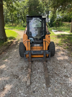 
										2011 CASE SR 220 Skidsteer full									
